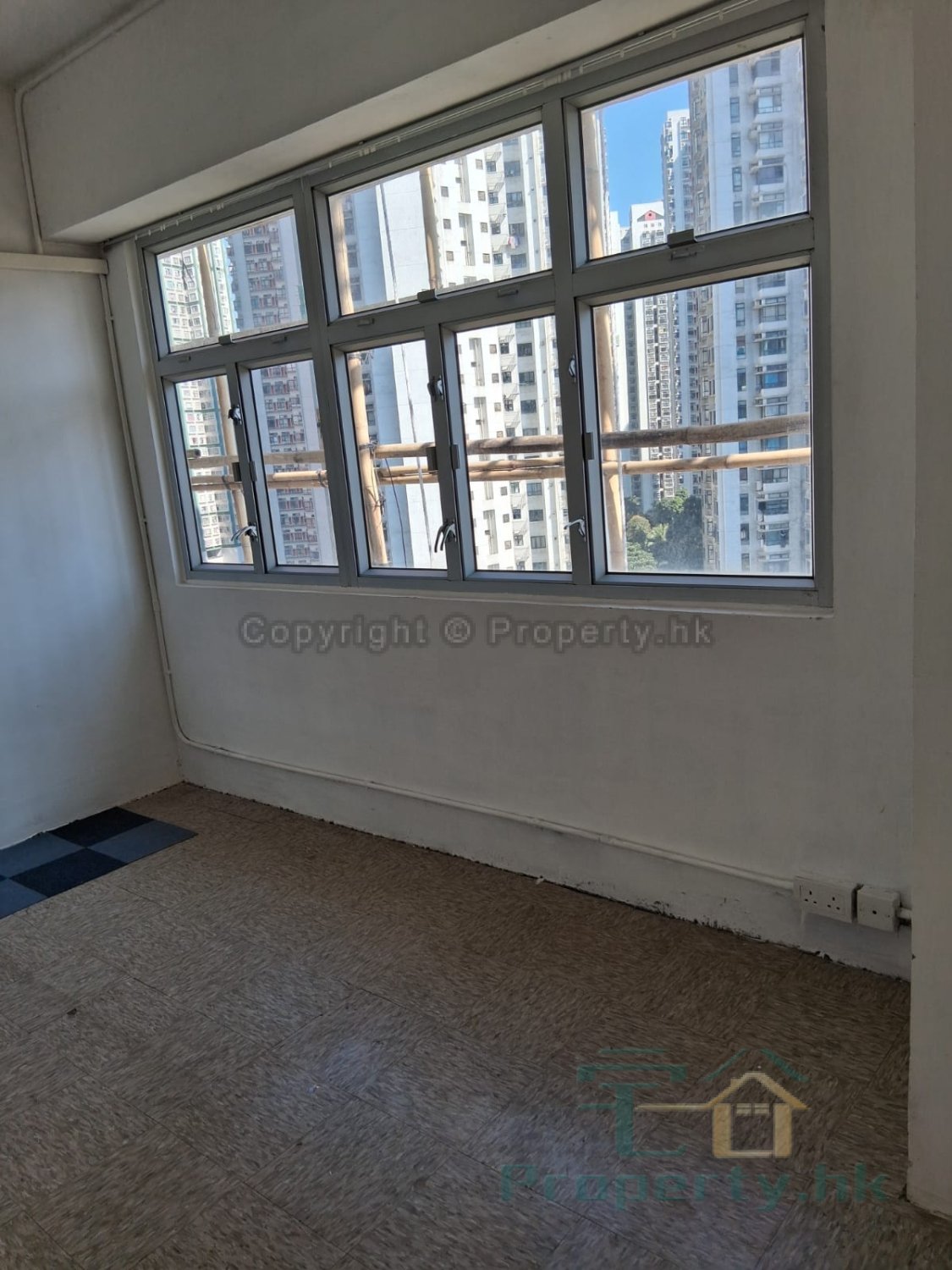 TAK LEE IND CTR BLK B Tuen Mun M C516217 For Buy