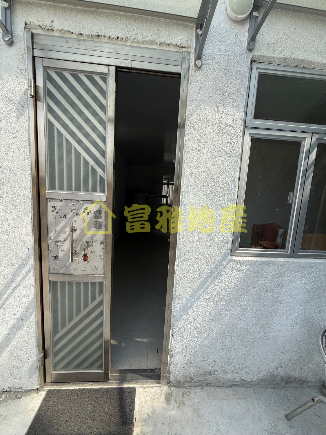 HA CHE Yuen Long 1823578 For Buy