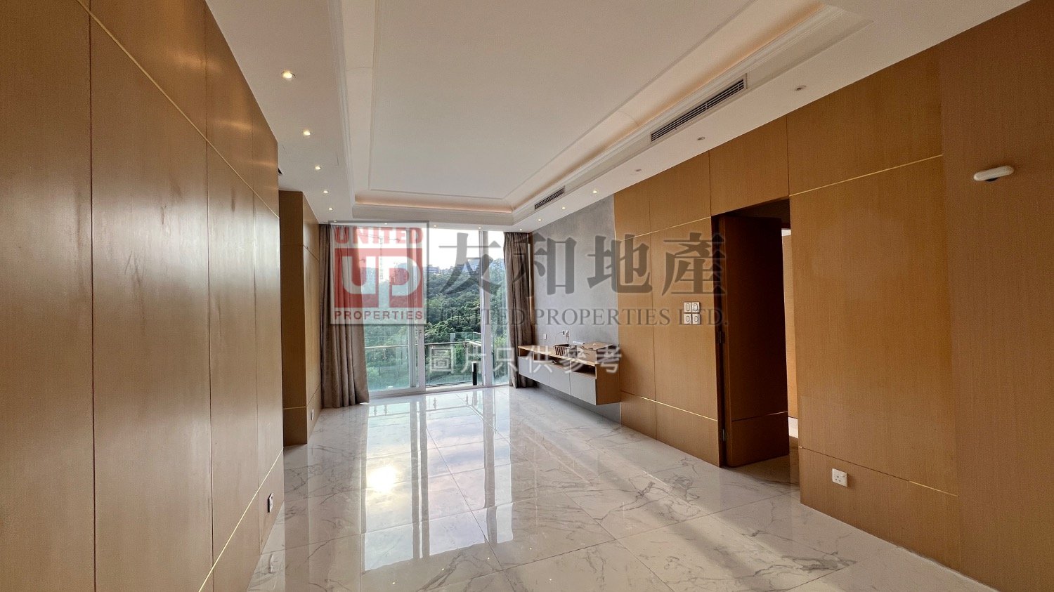 ONE BEACON HILL TWR 06 Kowloon Tong H K167758 For Buy