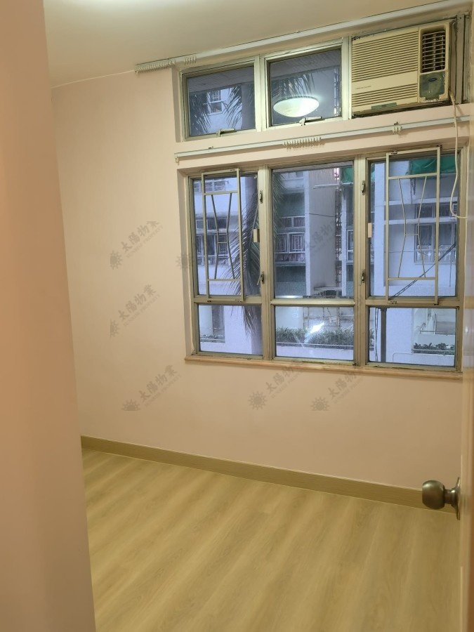 WHAMPOA GDN SITE 11 BLK 12 Hunghom L 1832786 For Buy