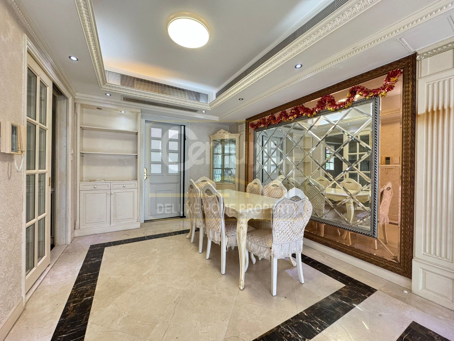 BEVERLY HILLS Tai Po 1822552 For Buy