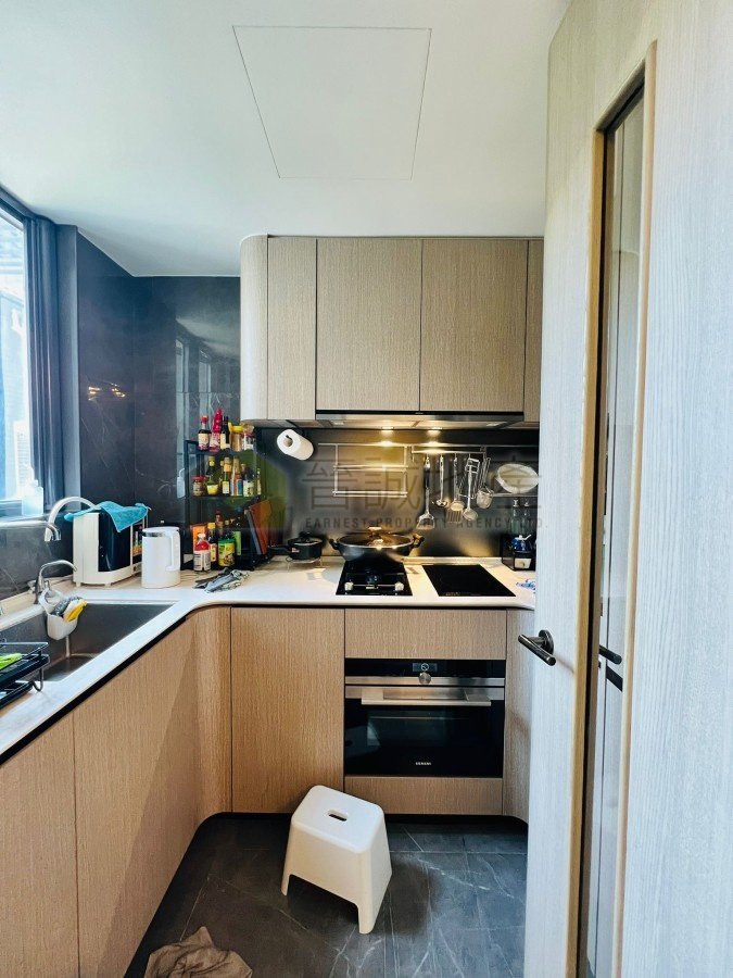 LE PONT Tuen Mun L B057242 For Buy