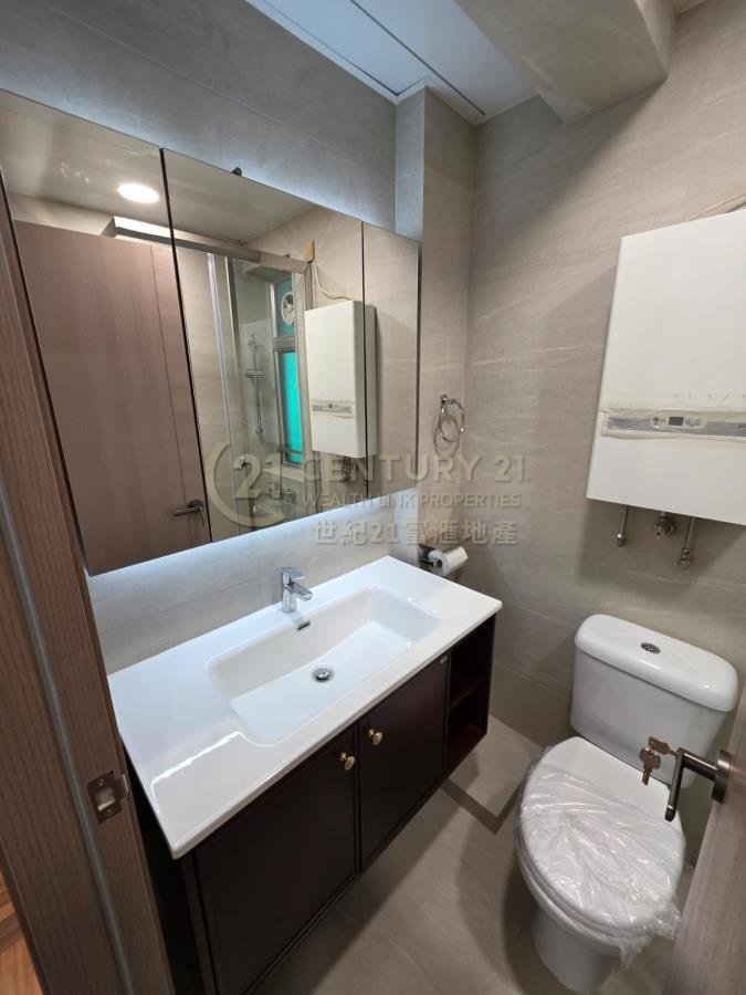 LUNA COURT Tsim Sha Tsui 013162 For Buy