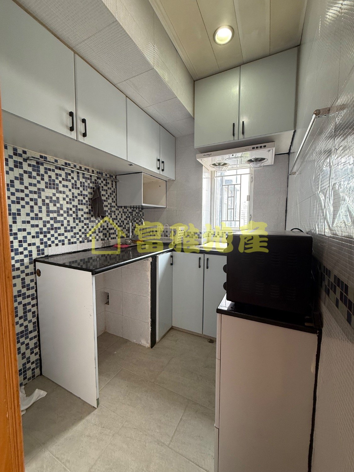 MAN YU BLDG Yuen Long 1885666 For Buy