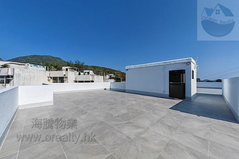 CLEAR WATER BAY RD  Sai Kung H S041827 For Buy