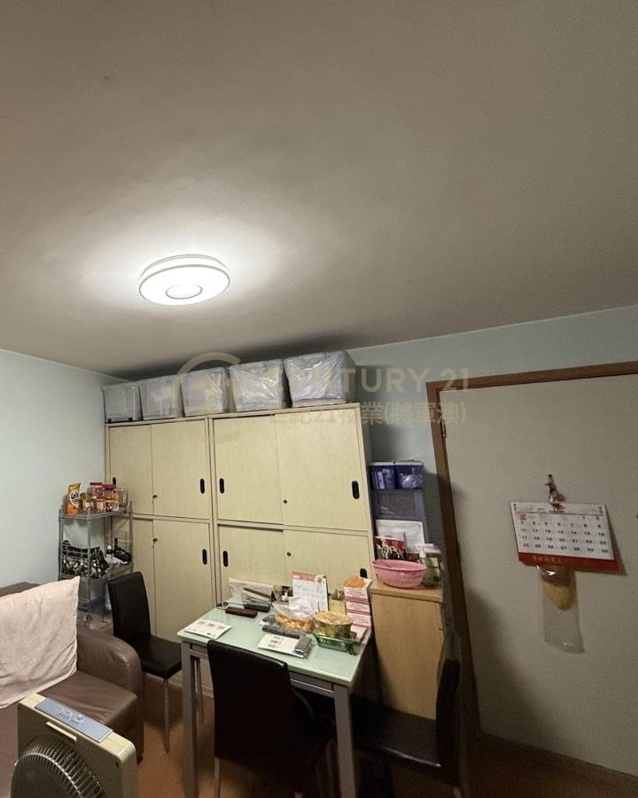 顯明苑 (連地價) 顯明苑 (連地價)