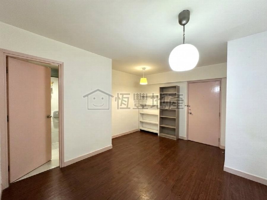FUNG WAH ESTATE BLK 02 HIU FUNG HSE Chai Wan H N023717 For Buy