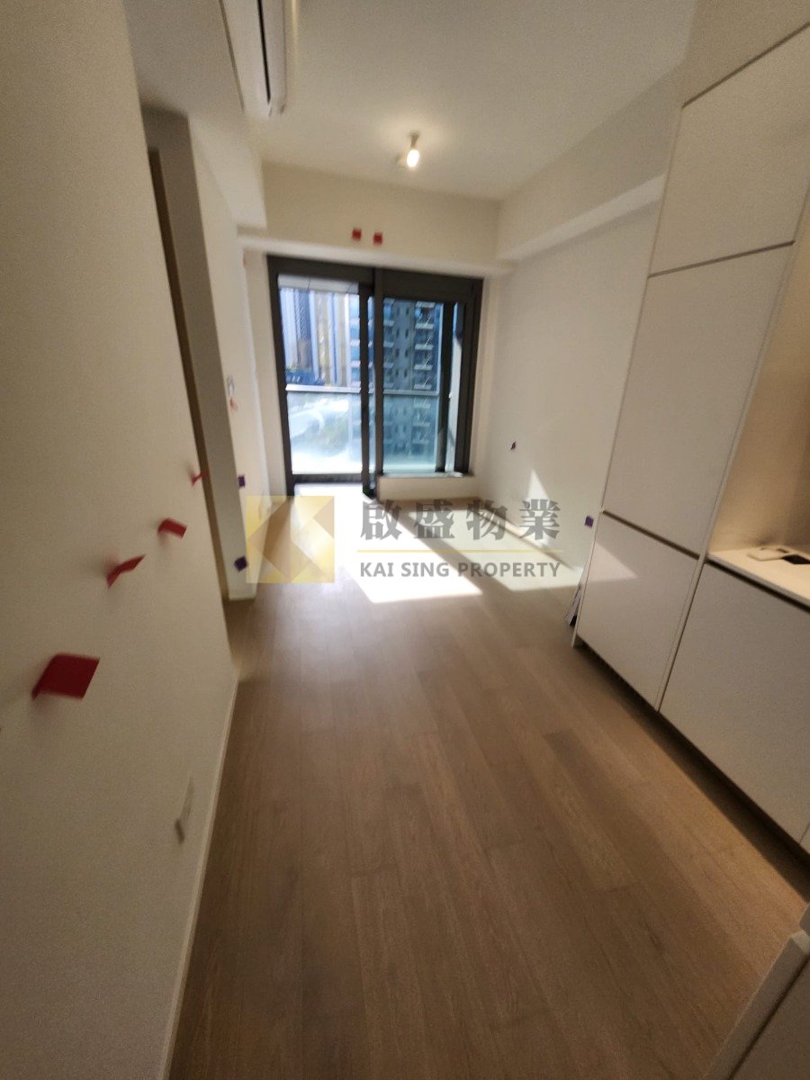 全新未住两房爱生活爱享受 相片 1