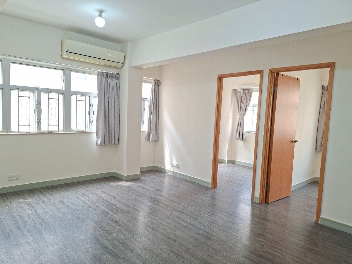COSMOPOLITAN EST Tai Kok Tsui M 1813466 For Buy