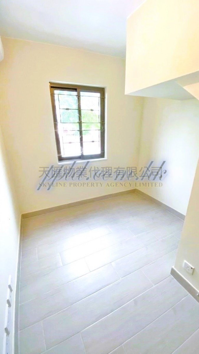 Yuen Long M 027509 For Buy