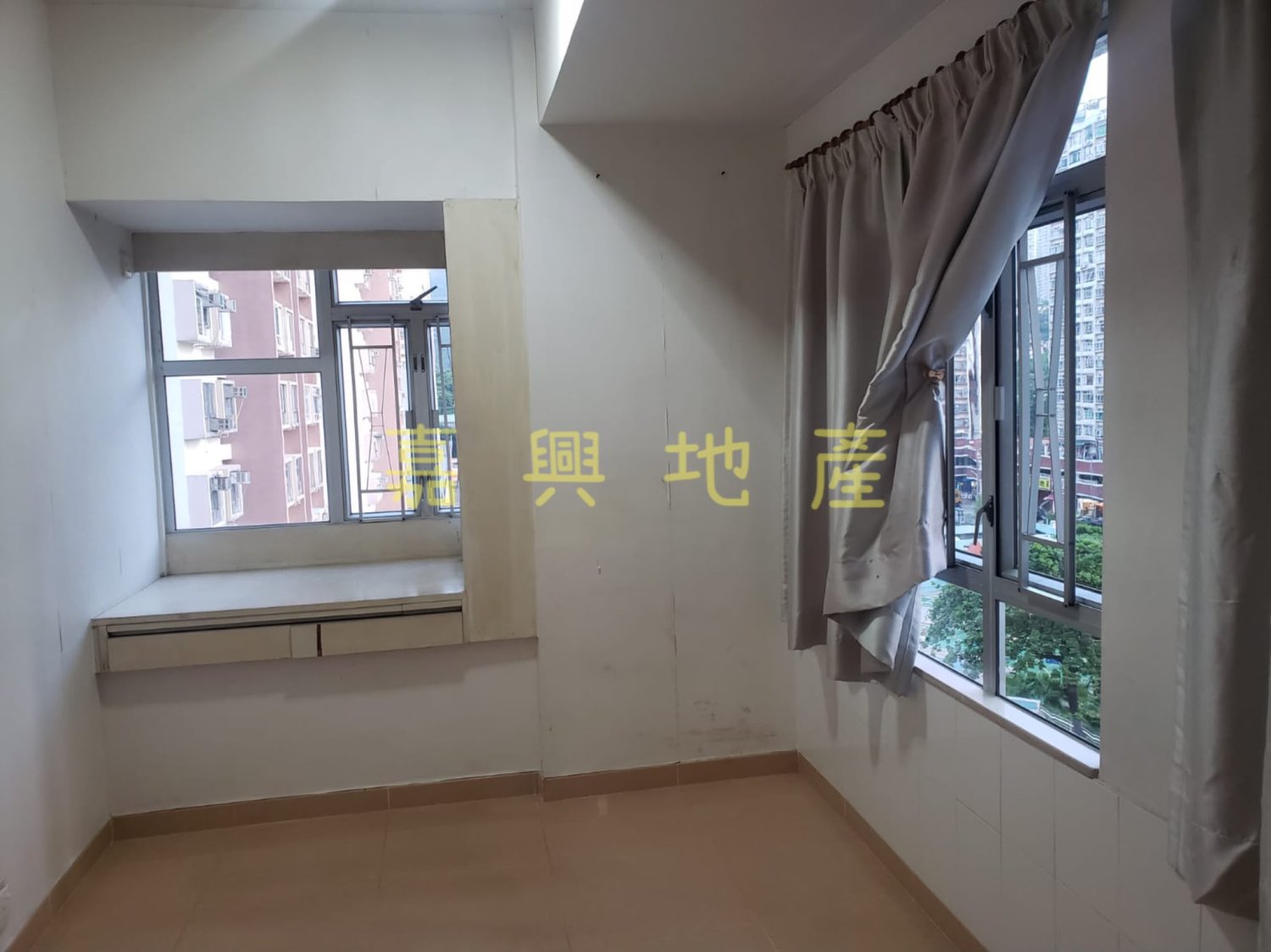 河畔花園 E座**Annie 95...