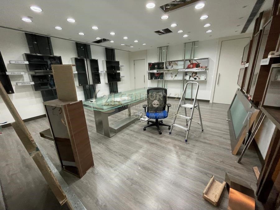 NEW EAST OCEAN CTR Tsim Sha Tsui 009639 For Buy
