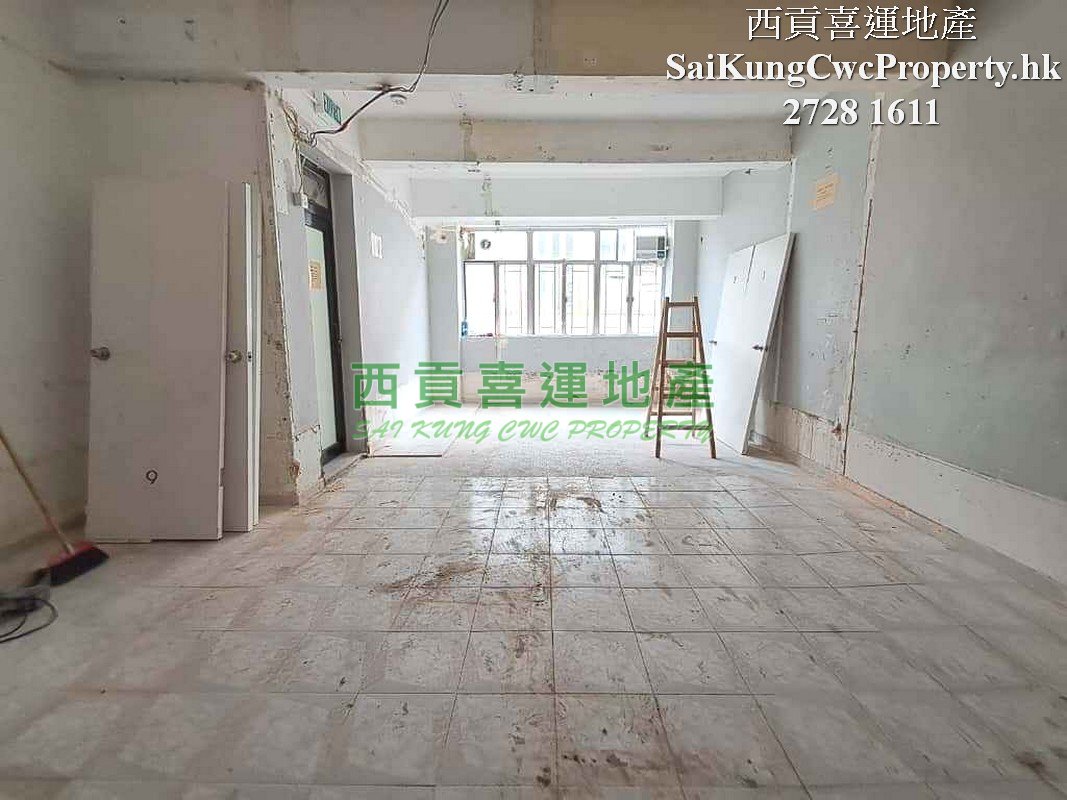 Low-rise Condo*Sai Kung Old Town  Sai Kung 032804 For Buy