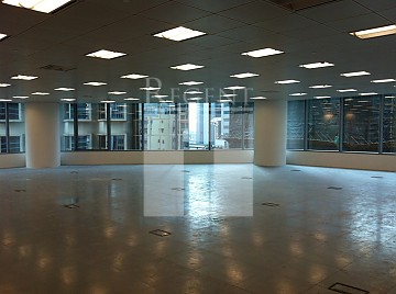 HENNESSY RD 28 (轩尼诗道28号) 