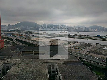 YHC TWR (恩浩國際中心) 