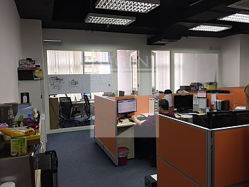Kwai Chung Industrial, Reason Group Building