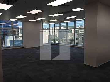 Kwun Tong Office, Cos Centre