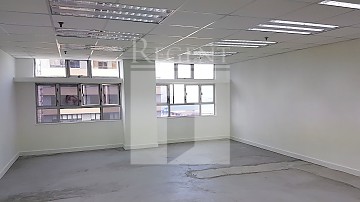 KAI TAK COM BLDG (启德商业大厦) 