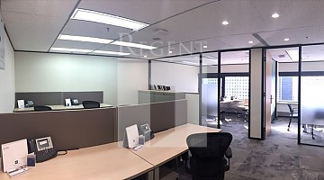Hong Kong Club Bldg (香港會所大廈) 