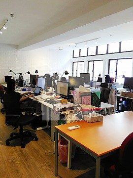 上环写字楼, 信裕大厦