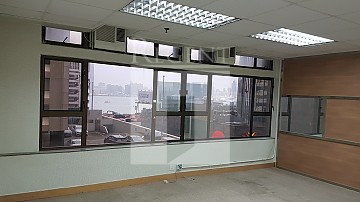 Sheung Wan Office, Des Voeux Commercial Centre