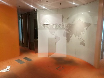 The Center (中環中心) 