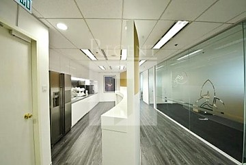GATEWAY TWR 02 (港威大廈 第02座) 