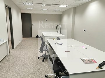 Hunghom Office, Harbourfront Tower 01