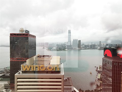 Cosco Twr (中遠大廈) 