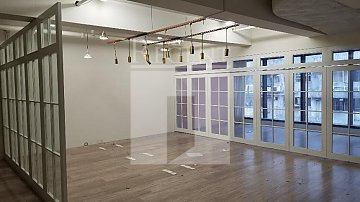 52 HUNG TO RD (鸿图道52号) 