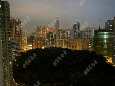 荃灣中心 荃灣中心