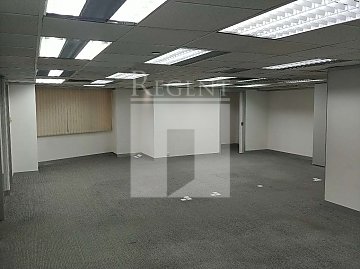 SHANGHAI IND INV BLDG (上海實業大廈) 