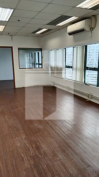 Chai Wan Industrial, Sino Favour Centre