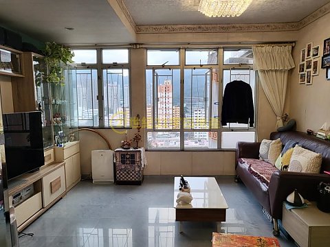 寶湖花園 大埔 中層 F036781 售盤