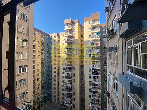 美孚新村 荔枝角 高層 B059677 售盤