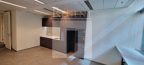 MANULIFE FINANCIAL CTR TWR A (宏利金融中心 A座) 