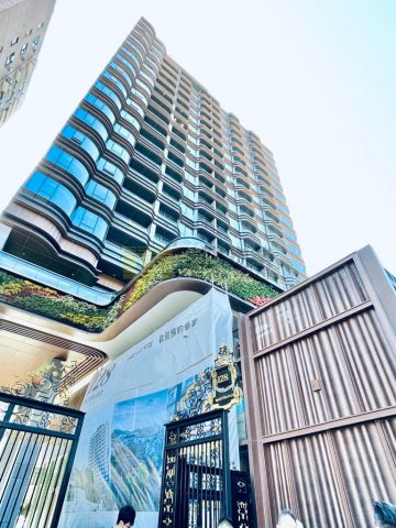 128 WATERLOO 何文田 1076595 售盤
