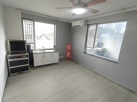 軍地虎地排三樓及天台 粉嶺 000257 售盤