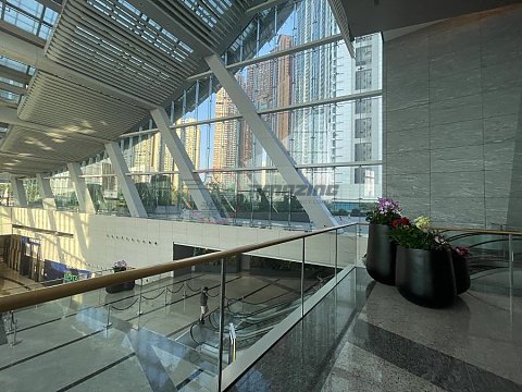 環球貿易廣場 尖沙咀 高層 000212 售盤