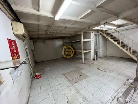 遠東發展屯門大廈