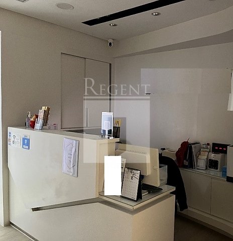 WYNDHAM ST 8 (雲咸街8號) 