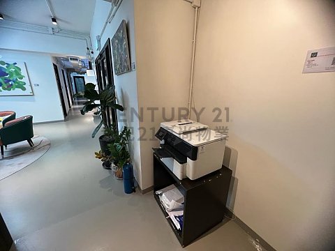 NEW TIMELY FTY BLDG Cheung Sha Wan L C153364 For Buy