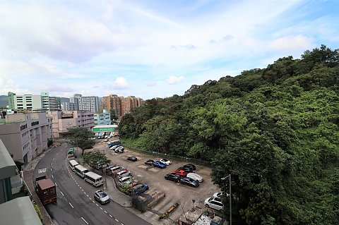 屋苑管理、會所設施西貢市中心