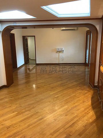 BEACON HILL COURT Kowloon Tong L N088987 For Buy