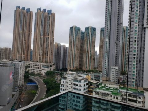 利奧坊凱岸 大角咀 中層 1207596 售盤