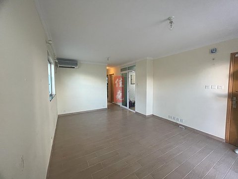 蕉徑彭屋村門前可停車 上水 地下 006756 售盤