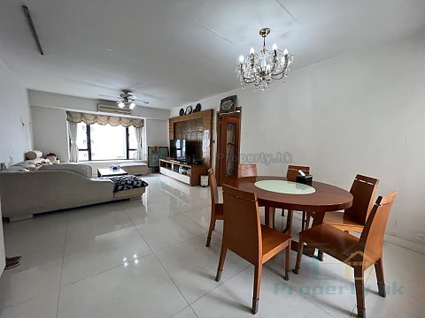 ELEGANT VILLA