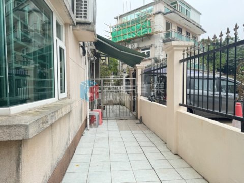 蠔涌村
