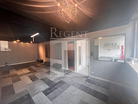 Hong Kong Industrial, Regent