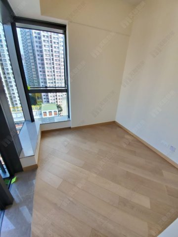 翰林峰 堅尼地城 中層 1200363 售盤